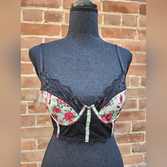 Lisette Contour Bra - Picture 1 of 6